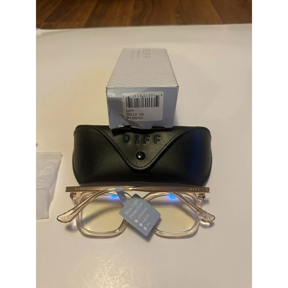 NWT Diff Bella XS Blue Light Glasses 50-17-142 Clear